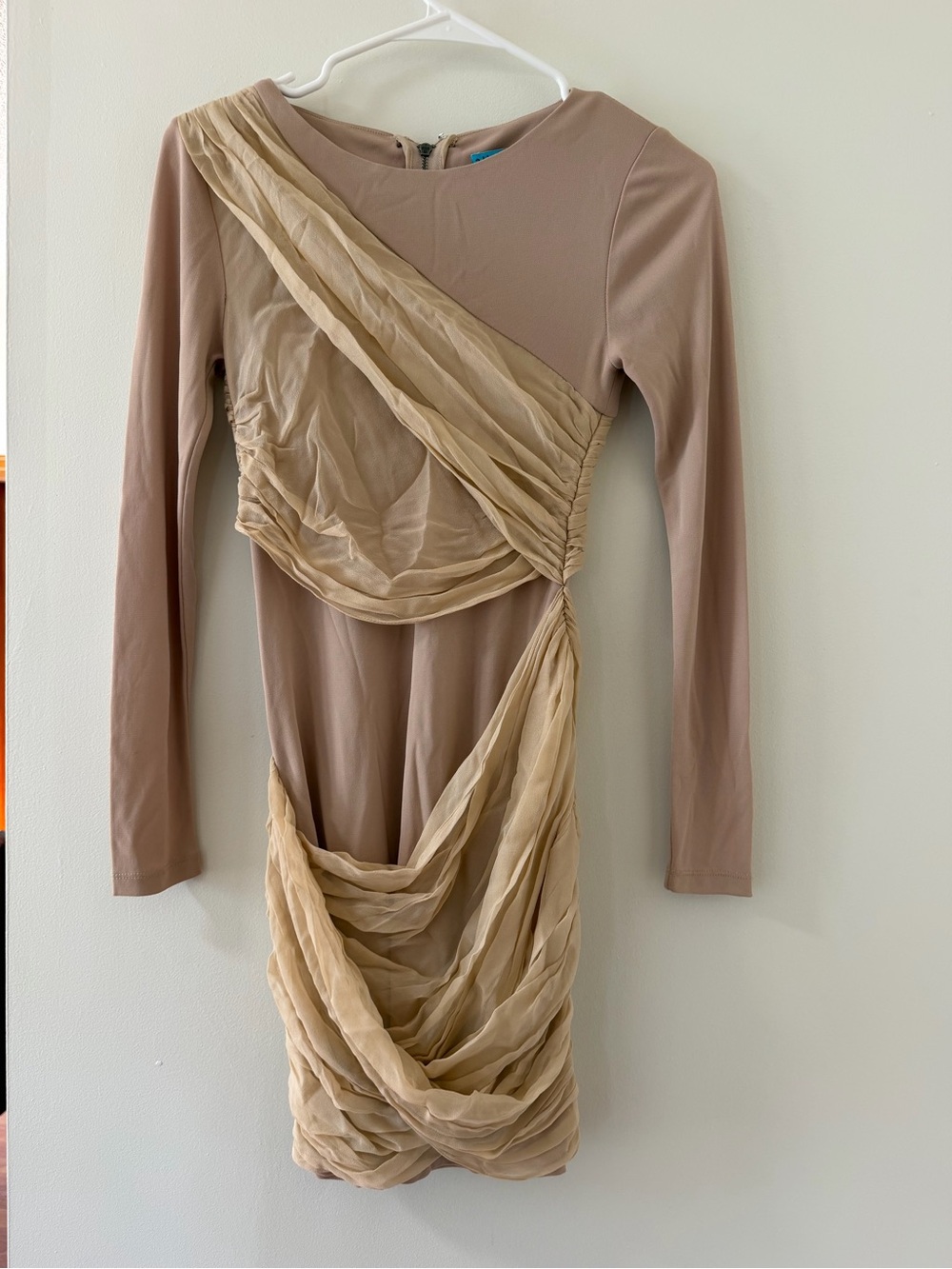 Alice + Olivia Nude Beige Draped Long-Sleeve Bodycon Dress